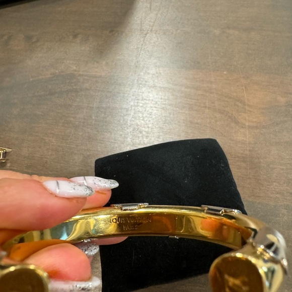LV gold bracelet - Picture 2 of 4